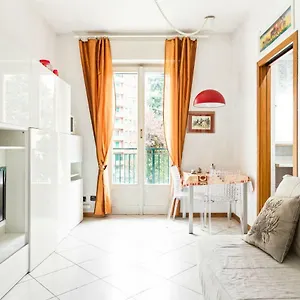 San Siro Stadium Garden Flat Milán